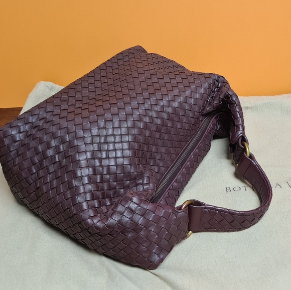 Bottega Veneta leather hobo shoulder bag brown - Picture 7 of 15